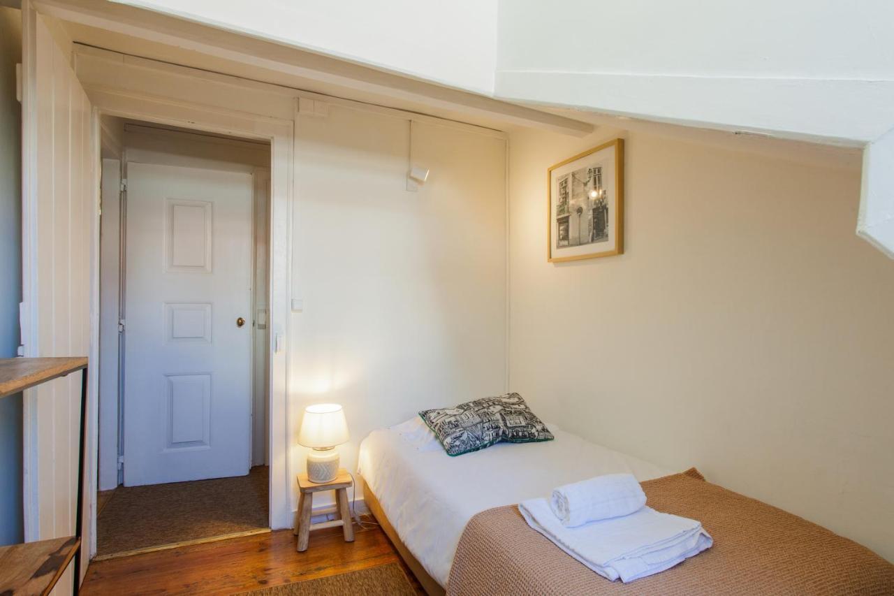 Apartment Combro By Patio 25