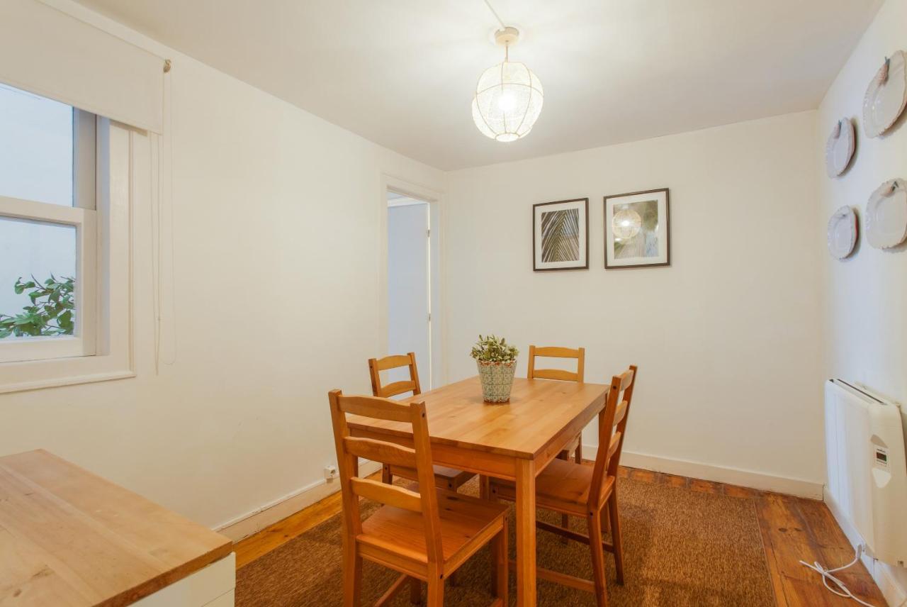 Apartment Combro By Patio 25
